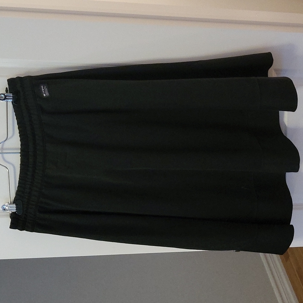 Skirt - Picture 2 of 6